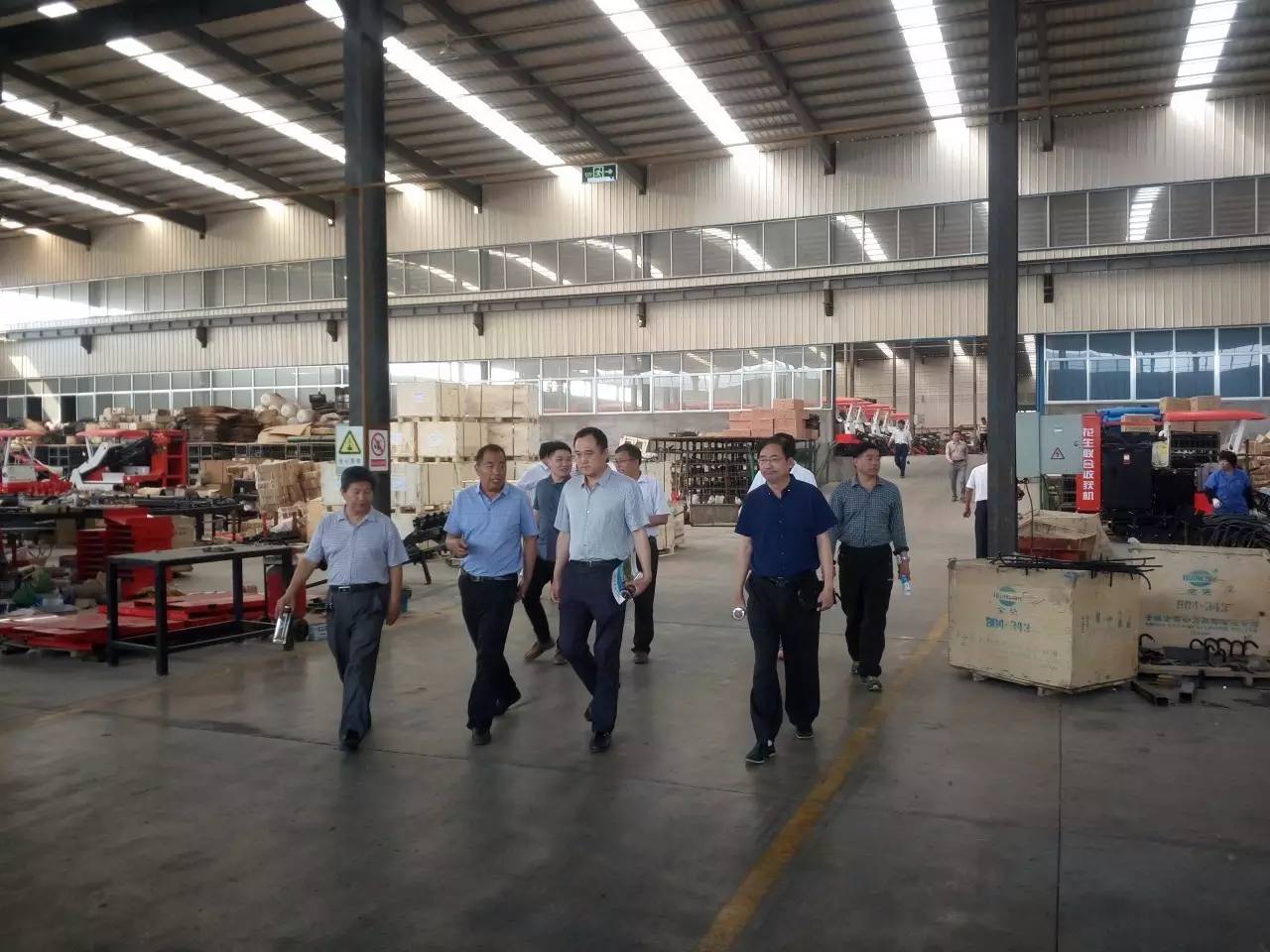 东泰手扶拖拉机花生收获机,东泰机械花生收获机厂家