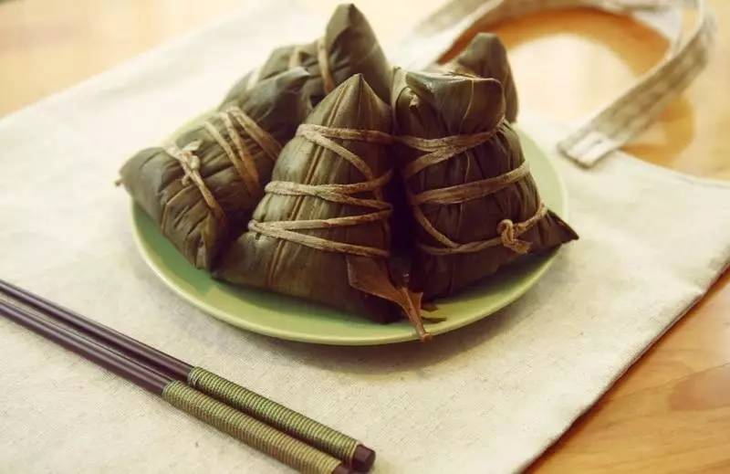 节日吃粽子,节日粽子