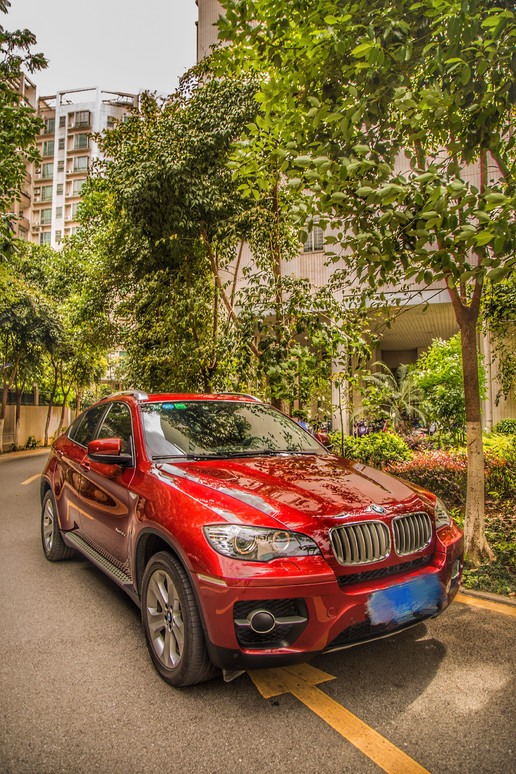 宝马x6xdrive35i落地价多少,宝马x62021款
