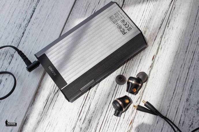 铁三角ath-ckr100和ls400is,铁三角入耳式耳机ath-clr100