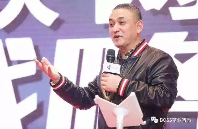 江湖人称“铜鱼头”，白手起家到年收入5亿，奥巴马还给他回信！