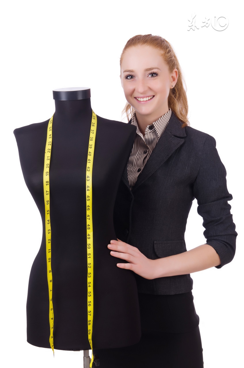 怎么精准测量衣服尺寸,测量最适合自己的衣服尺寸