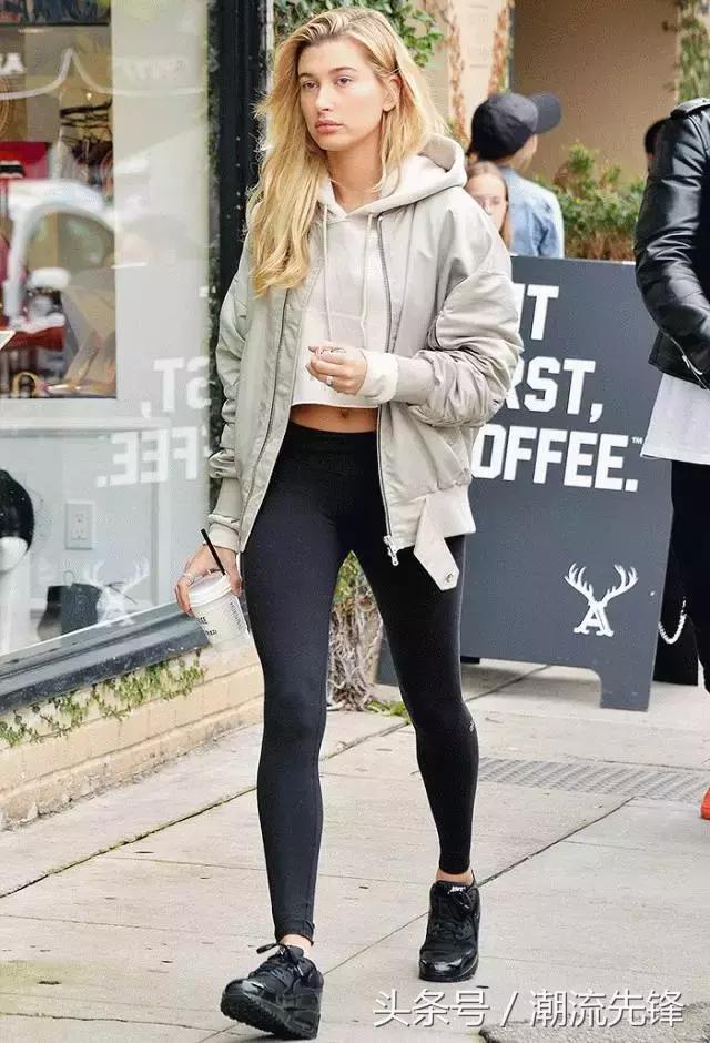 潮牌vetements夹克,潮牌vetements满印白