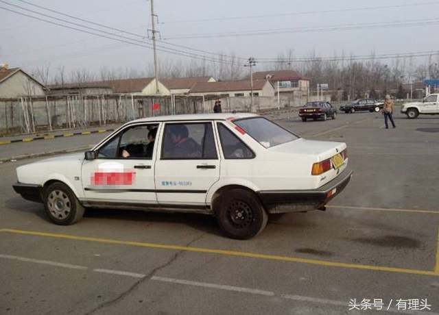 为什么倒车入库点位总是看不准,倒车入库找不准点位怎么办