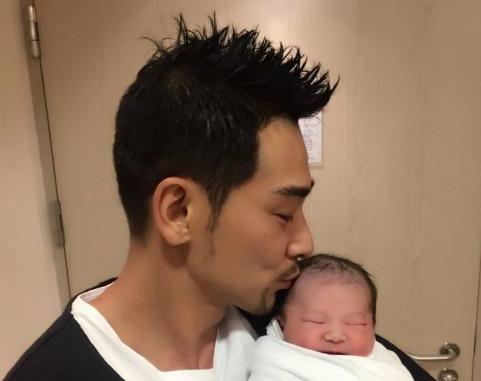 吴宗宪亲吻大女儿,吴宗宪吻大女儿