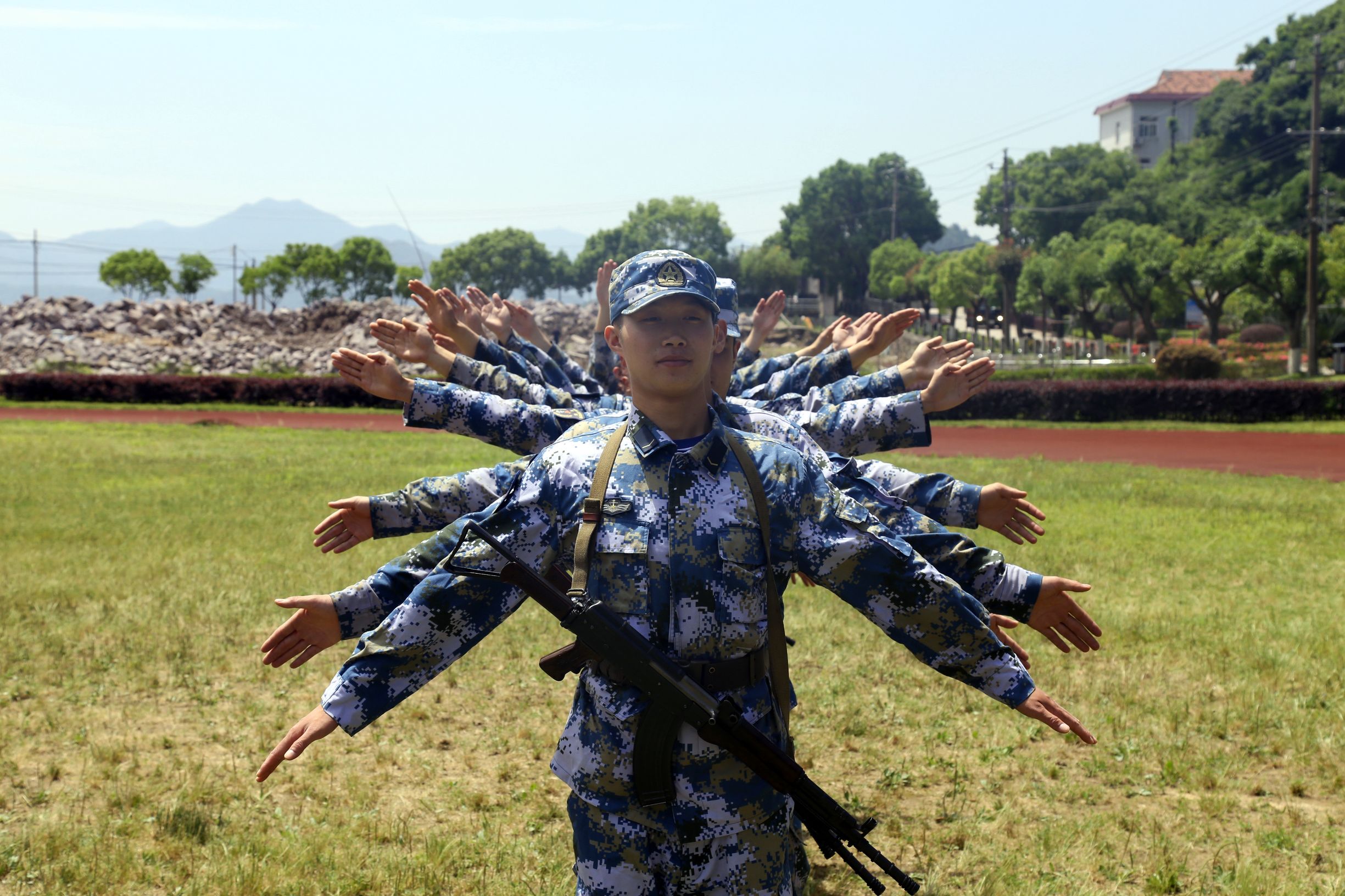 去看看，那些自带“光环”的兵咋样了