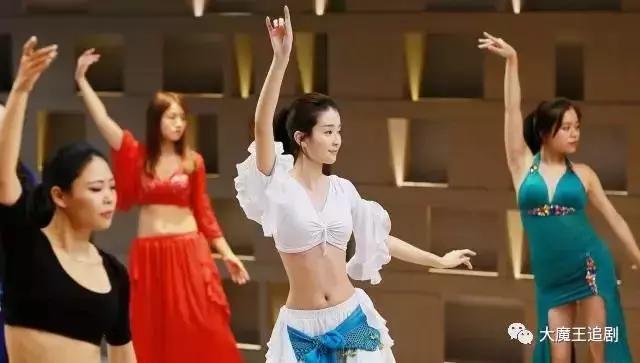 关关乔欣现实版曲筱绡,曲筱绡关关