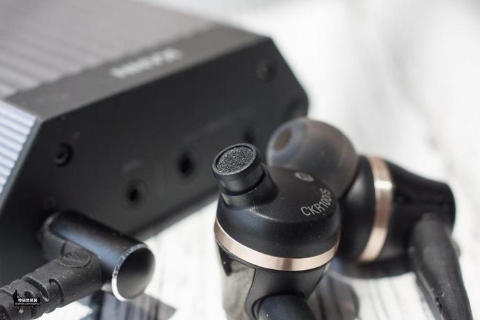 铁三角ath-ckr100和ls400is,铁三角入耳式耳机ath-clr100