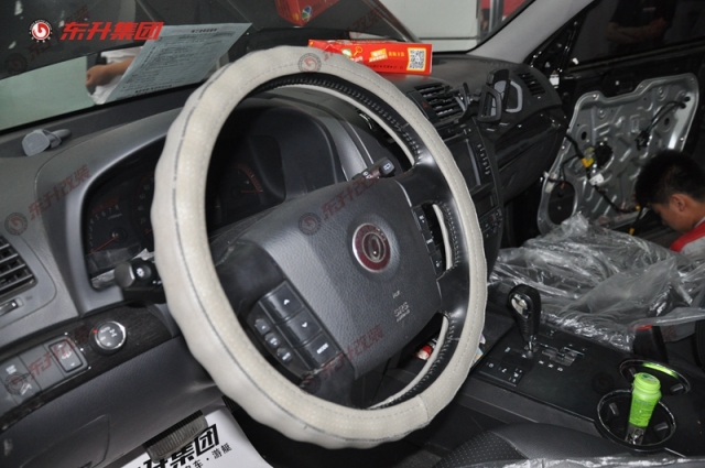 11年起亚霸锐音响改装,起亚霸锐音响改装