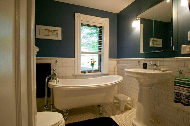 马桶往外溅水花是怎么回事,如何防止马桶溅起水花