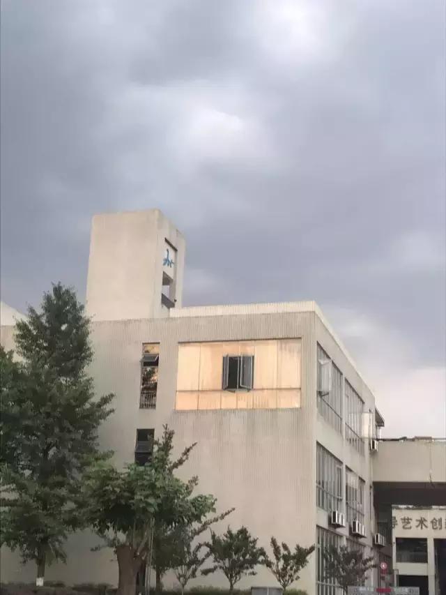 还有什么软件可以拍照修图的,有什么软件可以修图还可以p图