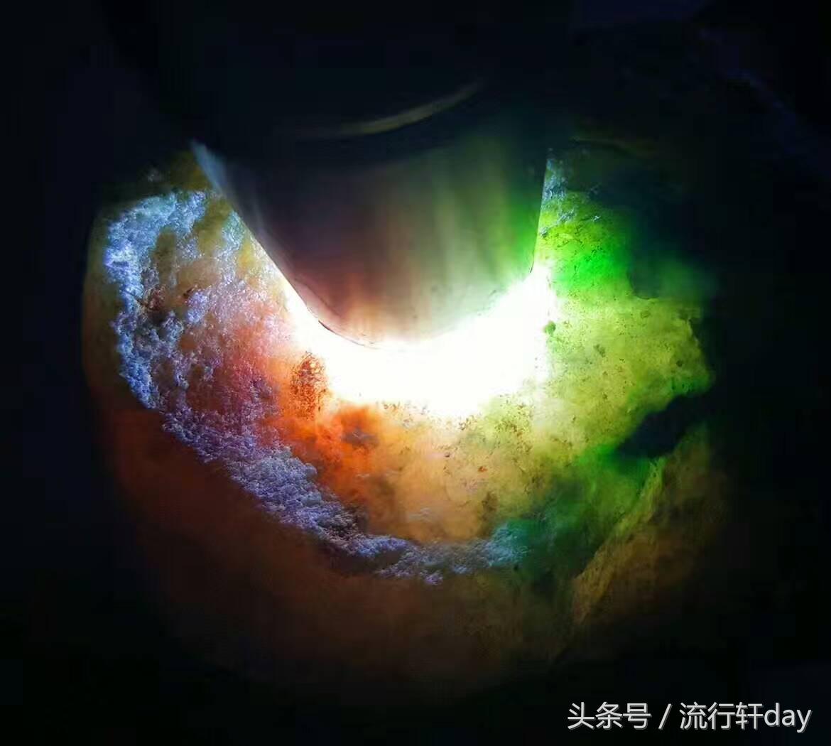 翡翠原石的价值怎么判定,什么样的翡翠原石比较靠谱