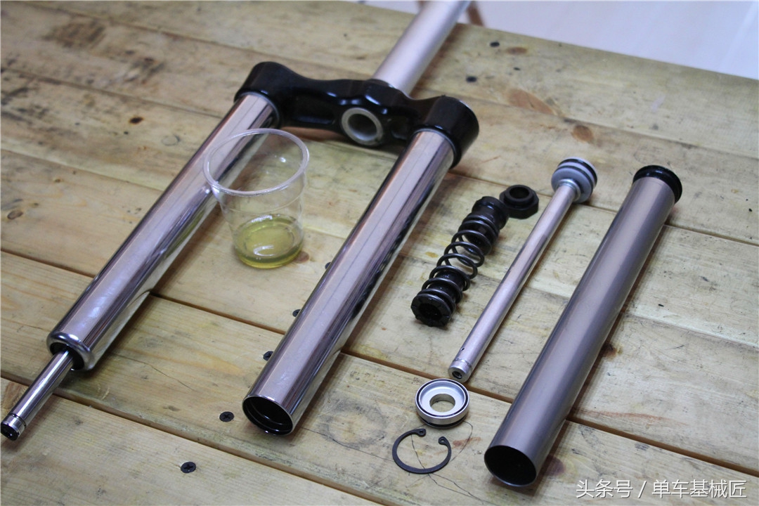 再见Marzocchi马祖奇——某年莫月末日某型号的气叉保养