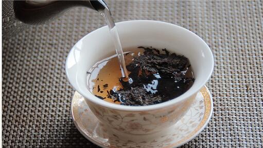 喝普洱茶锁喉头晕,喝普洱茶喉咙痒咳嗽