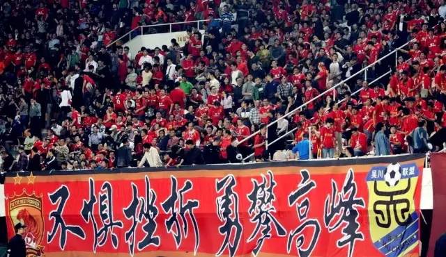 无论毕业还是旅居海外，有一首歌都会让人瞬间热血又瞬间泪奔