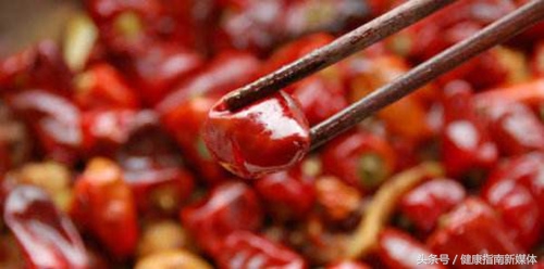 吃辣跟长痘有关系吗,吃点辣的下巴周围就长痘什么原因