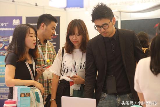 美国防脱生发黑科技HairMax亮相上海美博会