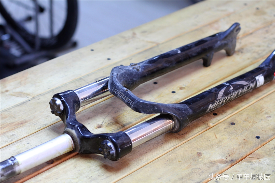 再见Marzocchi马祖奇——某年莫月末日某型号的气叉保养