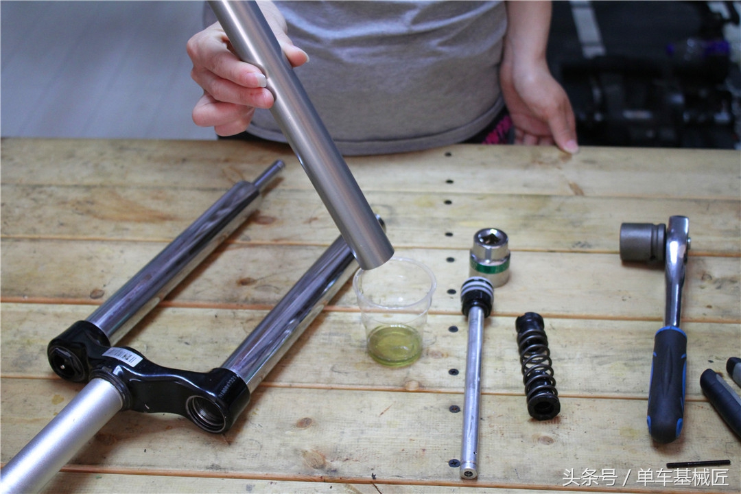 再见Marzocchi马祖奇——某年莫月末日某型号的气叉保养