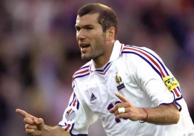 足球游戏最强阵型,足球游戏排名前10