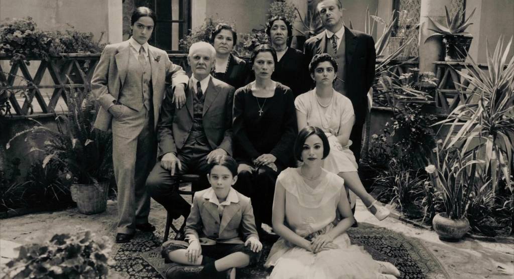 丈夫生性“贪色”,妻子竟不离不弃!艺术家的思维猜不透啊!