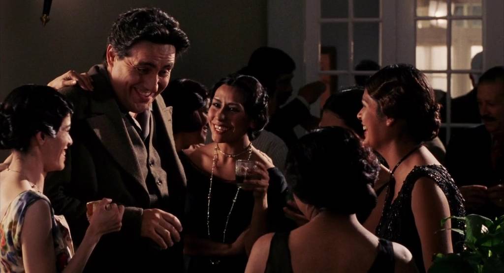 丈夫生性“贪色”,妻子竟不离不弃!艺术家的思维猜不透啊!