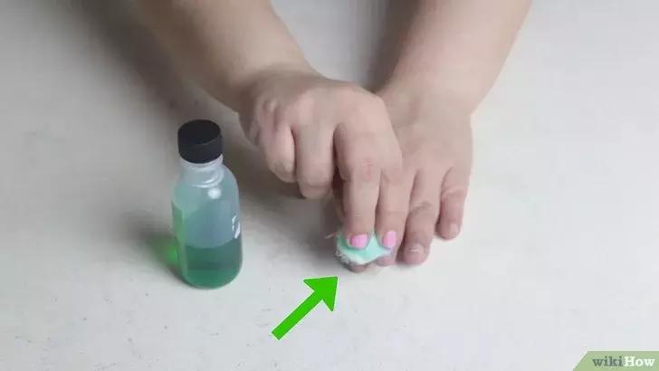 如何不用卸甲油快速洗掉指甲油,不用洗甲水如何去掉指甲油