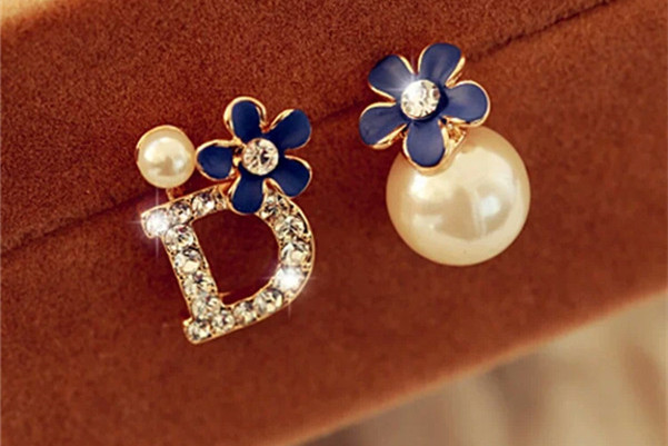 时尚饰品总有一款适合你,时尚饰品戴出高级感