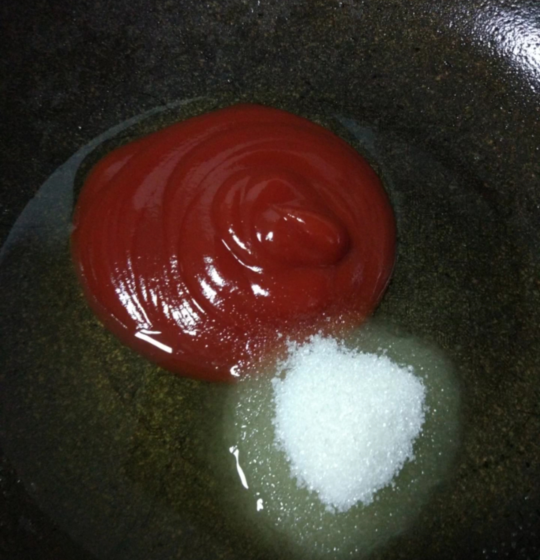 川味糖醋松鼠鱼,糖醋松鼠鱼的家常做法最简单好吃