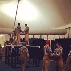 国外成年人幽默搞笑动图gif,100个绝版的搞笑gif表情包图