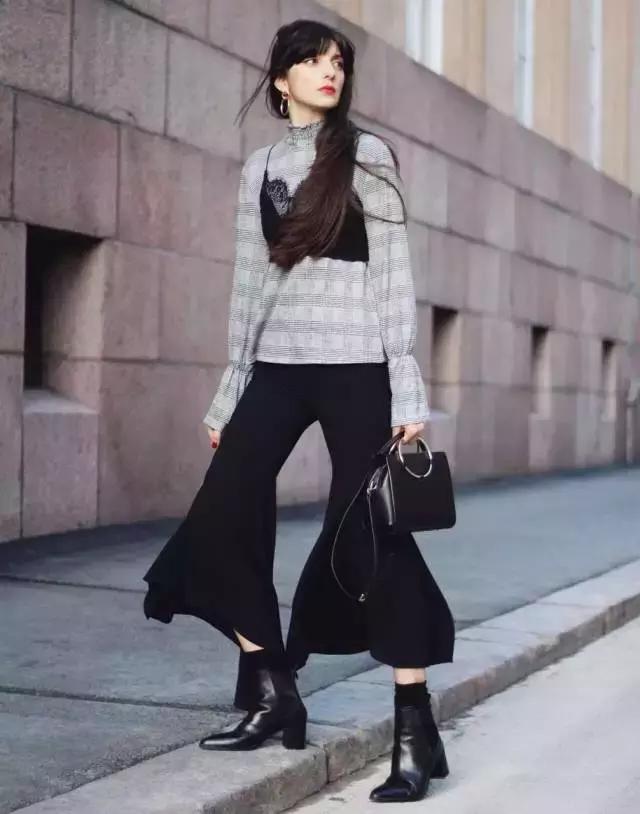 夏天穿肤色内衣还是浅灰色内衣,好物分享夏天如何选择合适内衣