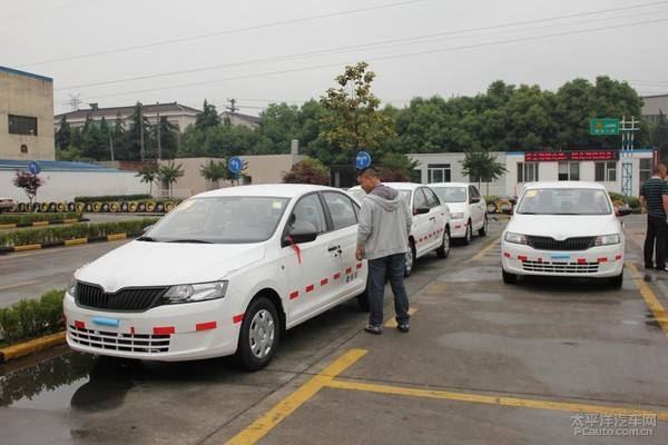 学车不再花钱来挨骂无锡34所驾校实行新模式