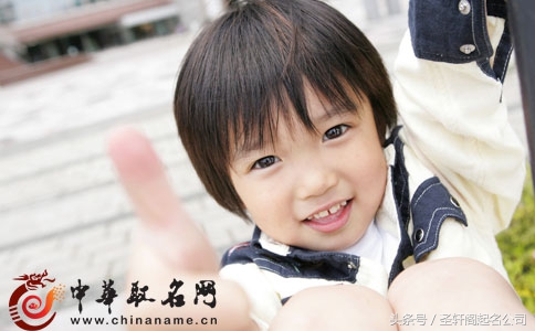 100个才华横溢男孩乳名,气宇轩昂的男孩名字