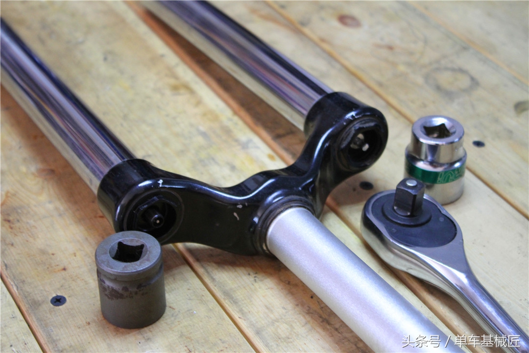 再见Marzocchi马祖奇——某年莫月末日某型号的气叉保养