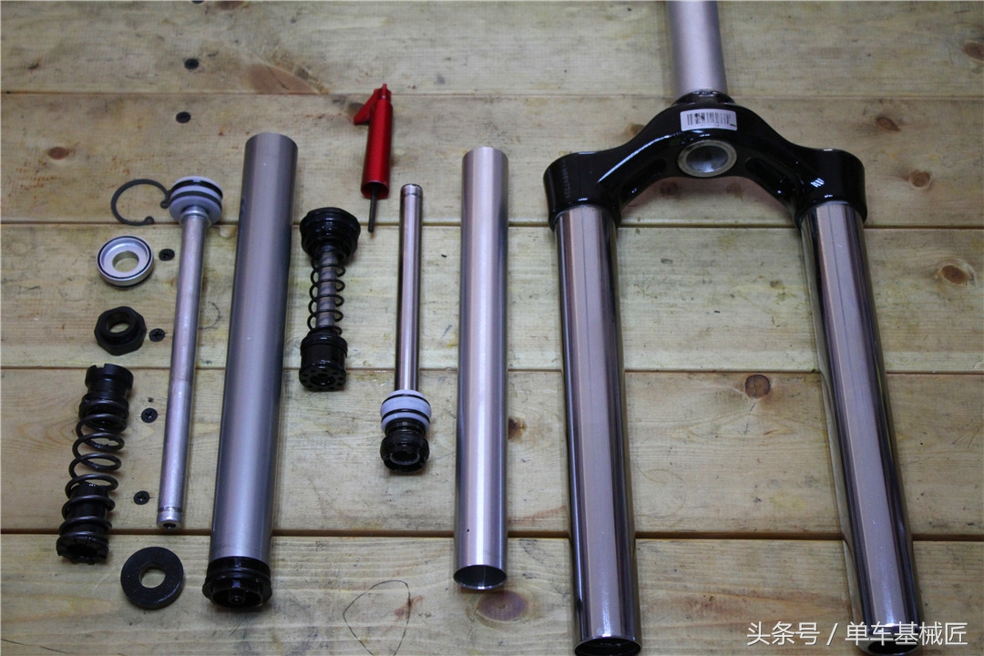 再见Marzocchi马祖奇——某年莫月末日某型号的气叉保养