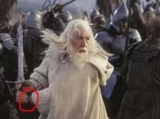 说抗日雷剧是要证据的，不合常理各种穿帮真的不怪观众吐槽