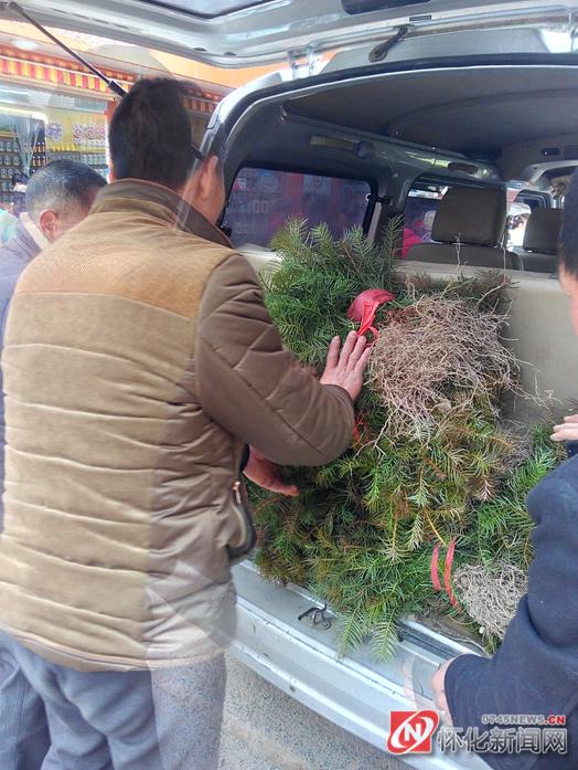 新晃侗族自治州凉伞镇,新农人年货大礼包