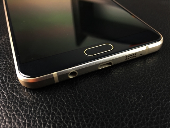 三星galaxya系列最好手机,6.55英寸三星amoled全面屏