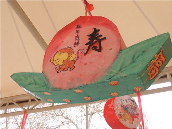 潍坊大型春节花灯,山东潍坊多彩花灯迎新春