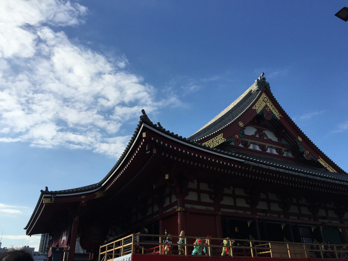 日本的冬天依旧色彩绚烂,冬季日本的冰雪阳光