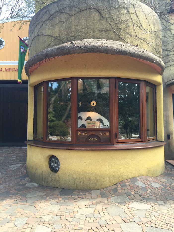 日本的冬天依旧色彩绚烂,冬季日本的冰雪阳光