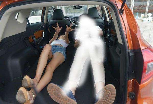 为啥年轻人，都喜欢加大的SUV越野车了，老司机一语道破