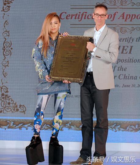 张惠妹经典高跟鞋,张惠妹厚底高跟鞋