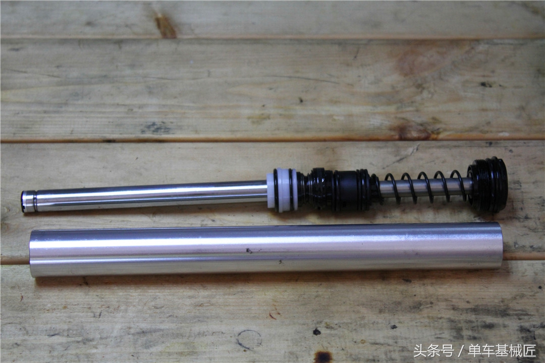 再见Marzocchi马祖奇——某年莫月末日某型号的气叉保养