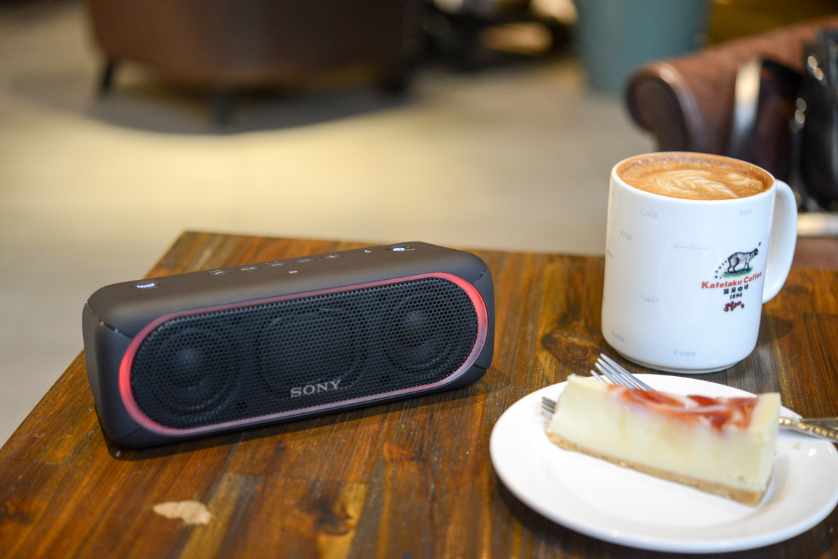 索尼音响srs-xb30,看得见声音的音响