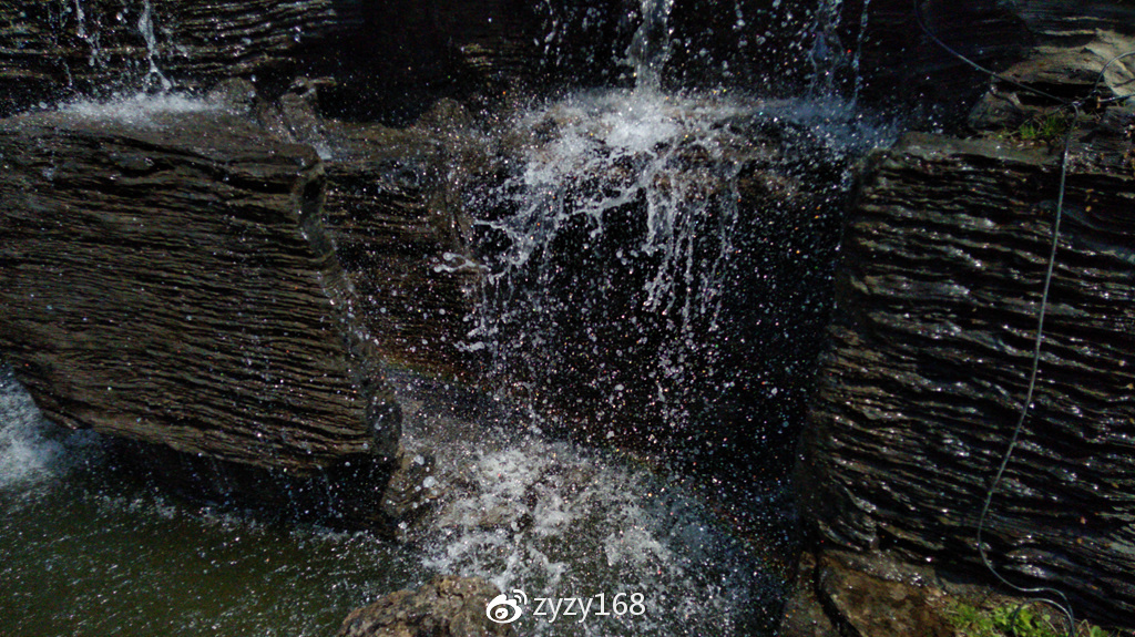 荣耀畅玩716g多少钱,1099元荣耀畅玩30plus