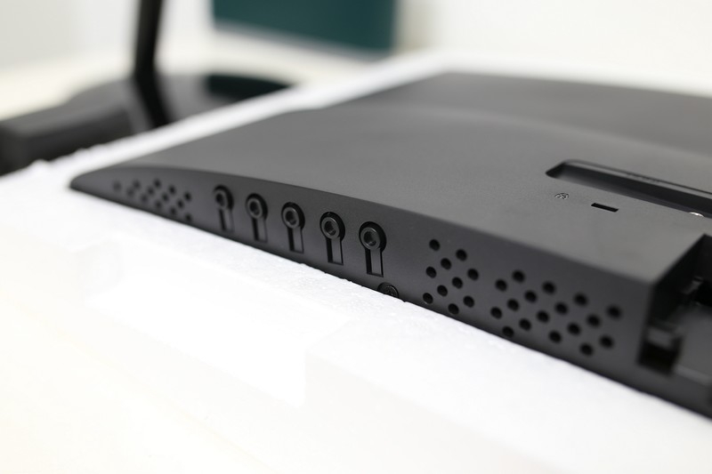 32寸hkc曲面显示器测评,hkc27寸显示器c270曲面