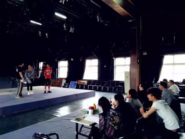 话剧《大码头》排练进行时