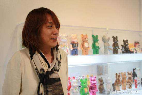 小屁孩才喊*力暴**熊，而我叫他Bearbrick！