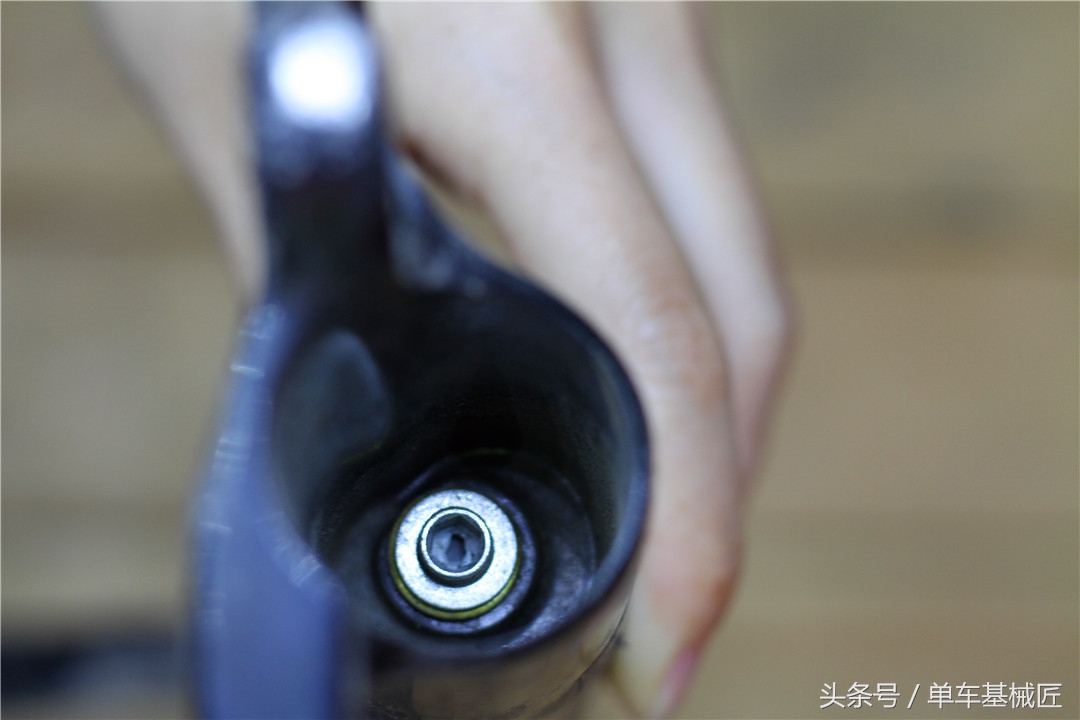 再见Marzocchi马祖奇——某年莫月末日某型号的气叉保养